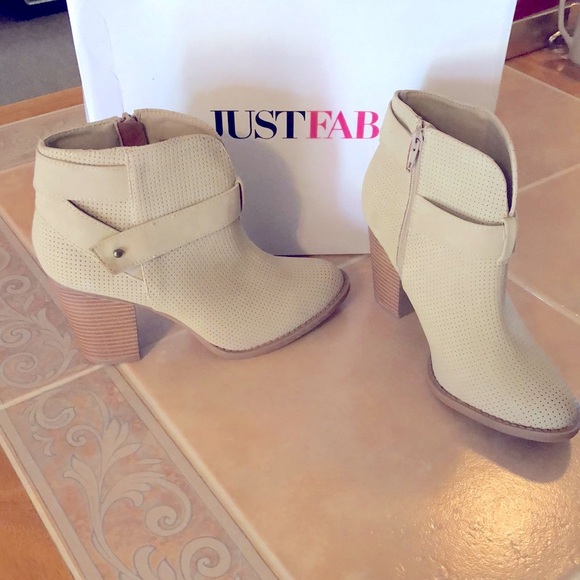 JustFab Shoes - NWT JUSTFAB BOOTIES WITH BOX